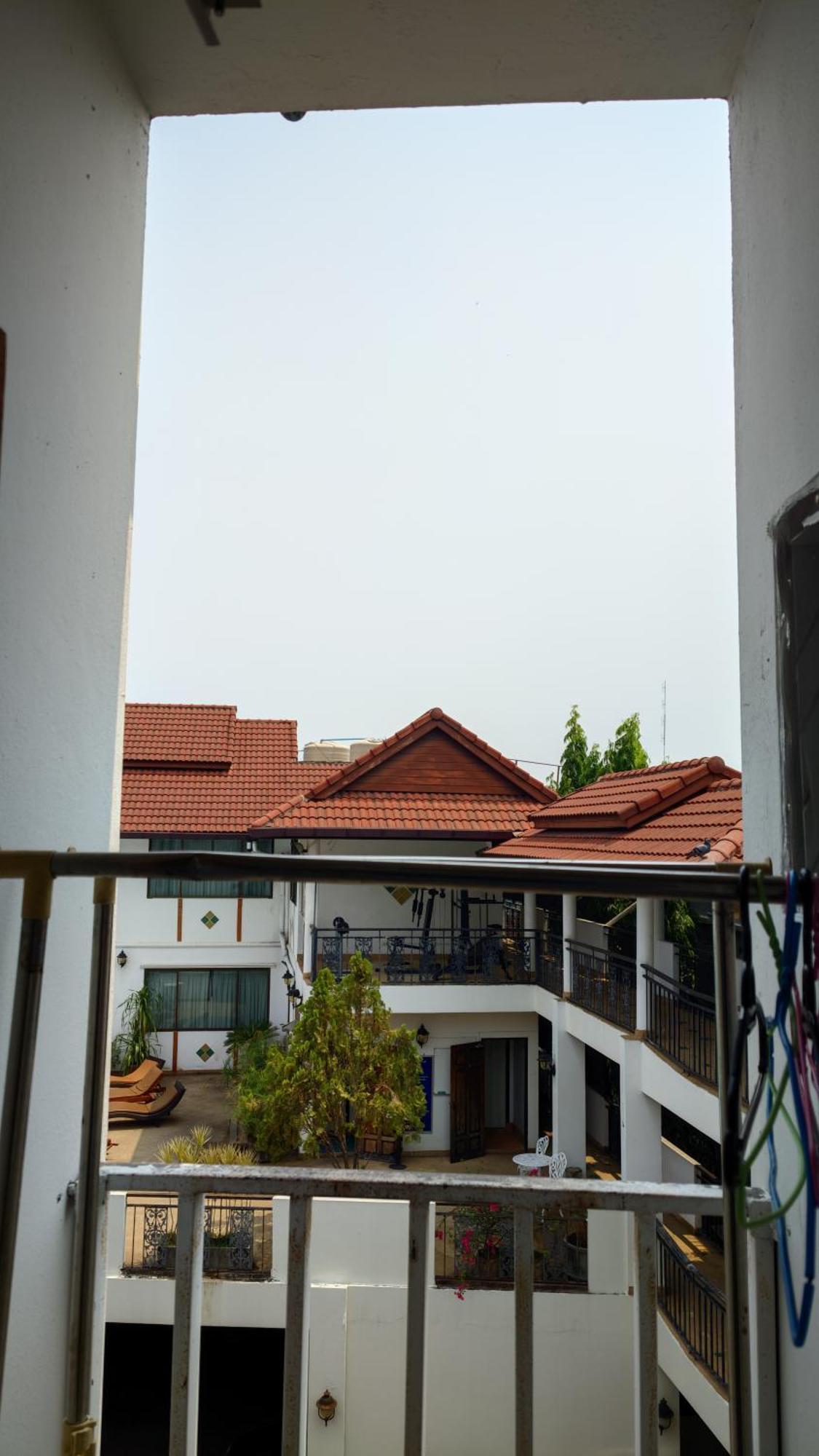 Aparthotel Better House 佰特客栈 Chiang Mai Exterior foto